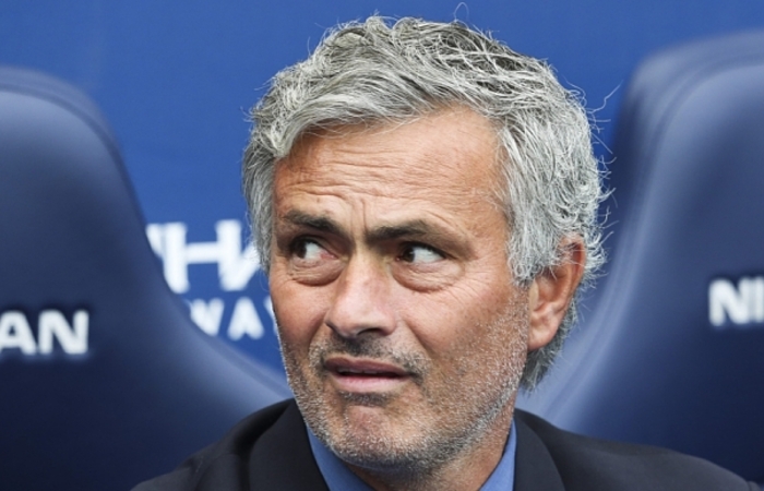 Jose Mourinho dipecat dua kali oleh Chelsea 