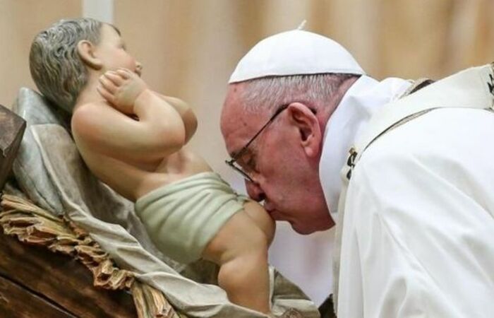 Paus Fransiskus Serukan Umat Katolik Tiru Kesederhanaan Yesus Kristus