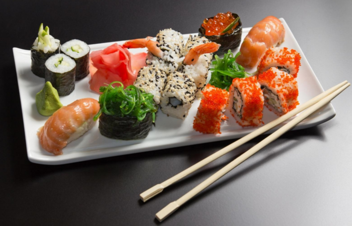 5 Alasan Kenapa Harus Makan Sushi