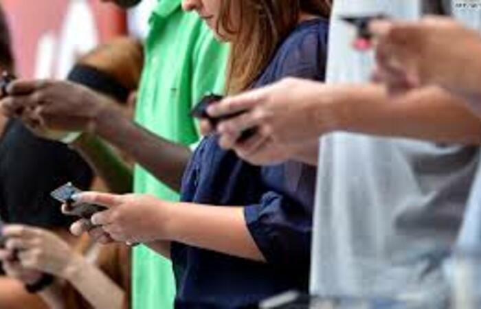 Waspadai Gejala Nomophobia, Kurangi Interaksi dengan Smartphone Melalui Aplikasi Ini