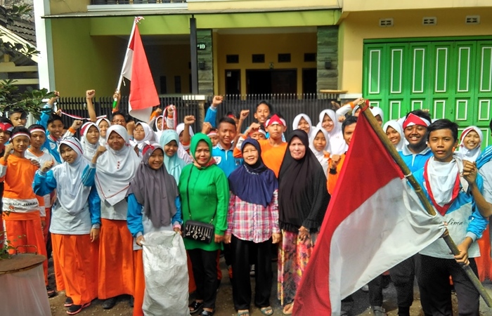 Kemeriahan Perayaan Peringatan HUT Kemerdekaan Republik Indonesia Ke 71 Di Smp Juara Bandung