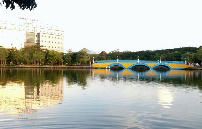 Danau Cinta Kampus C Unair Surabaya
