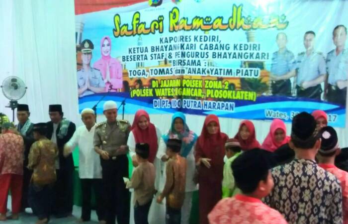 Pahala Besar Menanti Di Buka Puasa Bersama Kapolres Kediri