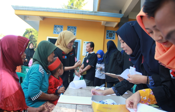 KKN UMM 94 Bekerjasama dengan Rumah Sakit Wava Husada Mengadakan Pengobatan Gratis di Dusun Kedawung
