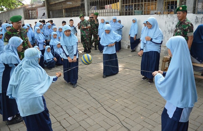 Kodim 0815 Berikan Edukasi Wawasan Kebangsaan Siswa SDIT Permata