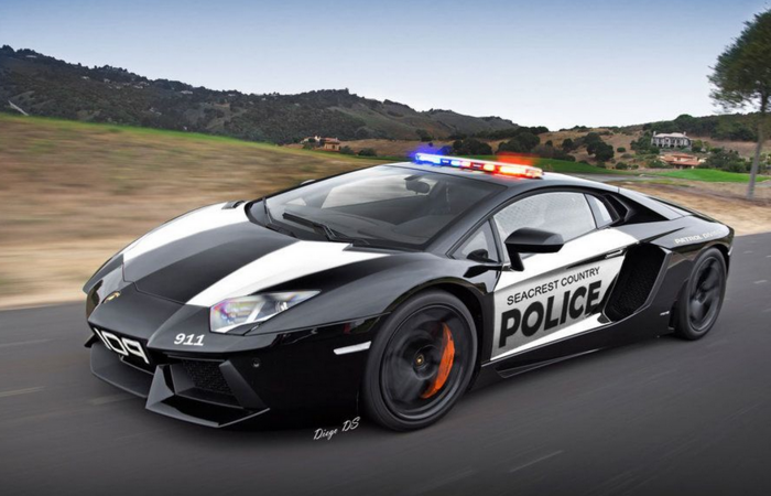 Dari Mobil Supercar Lamborghini Sampai Mobil Terbang, Ini Koleksi Kendaraan Kepolisian Dubai