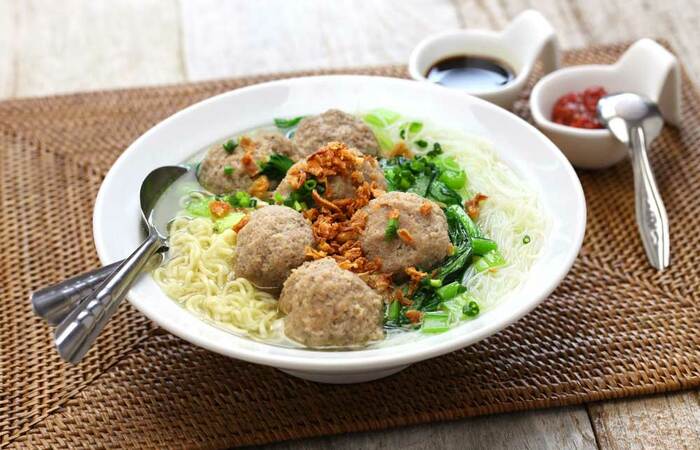 Tempat Makan Bakso Terekomendasi Paling Lezat di Kota Surabaya