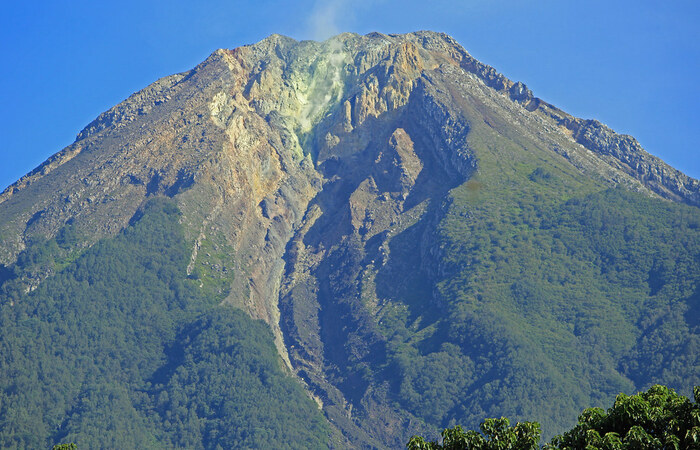 Mengenal Gunung Tertinggi di Wilayah Aceh 