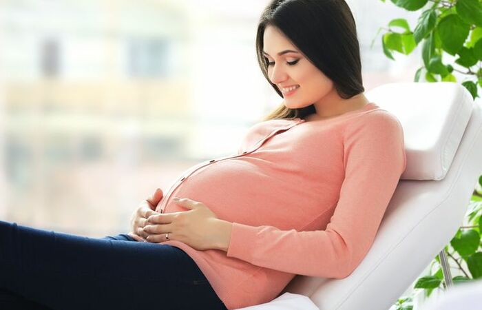 Inilah Manfaat Prenatal Yoga untuk Kesehatan Ibu-Ibu Hamil Usia Tua