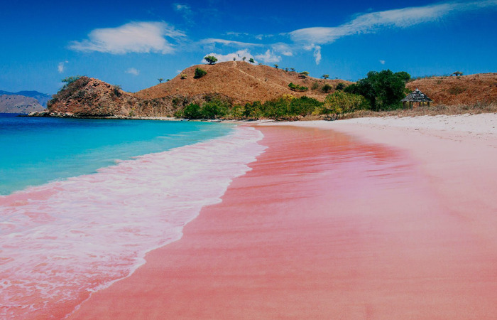 Jalan Penuh Kenangan Sepanjang Pantai Terindah di Dunia