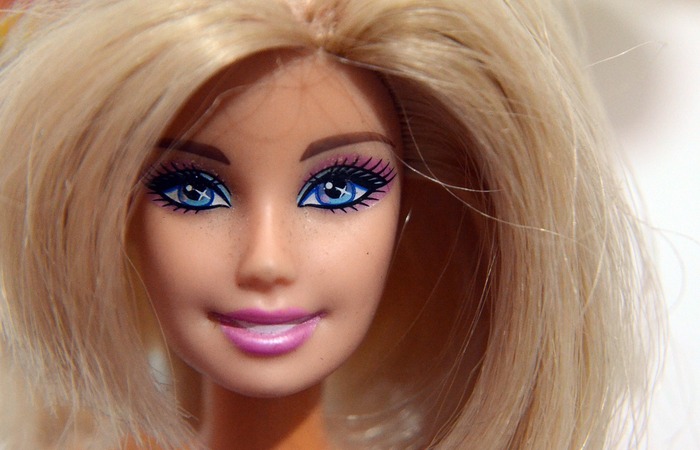 Viral Film Barbie Diputar di Google Berkilau Serba Pink