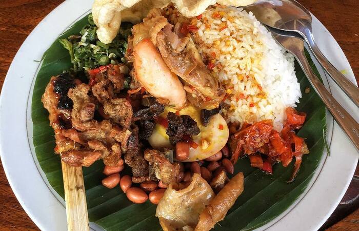 Sudah Pernah Berburu Objek Wisata Kuliner di Ubud Bali? Ini 3 Rekomendasi Tempat Makan Enak Yang Lagi Viral Disini, Yuk Mampir! 