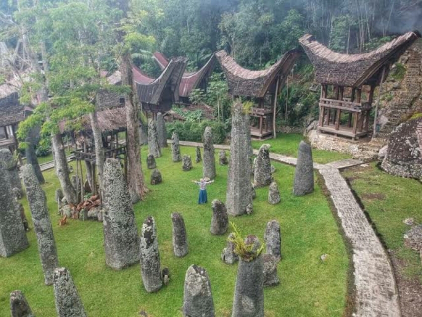 Tempat Wisata Menarik di Tanah Toraja Article Plimbi