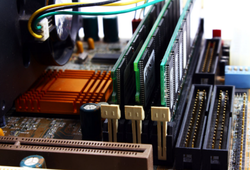 8 Hardware Penting ini  di dalam CPU Article Plimbi 